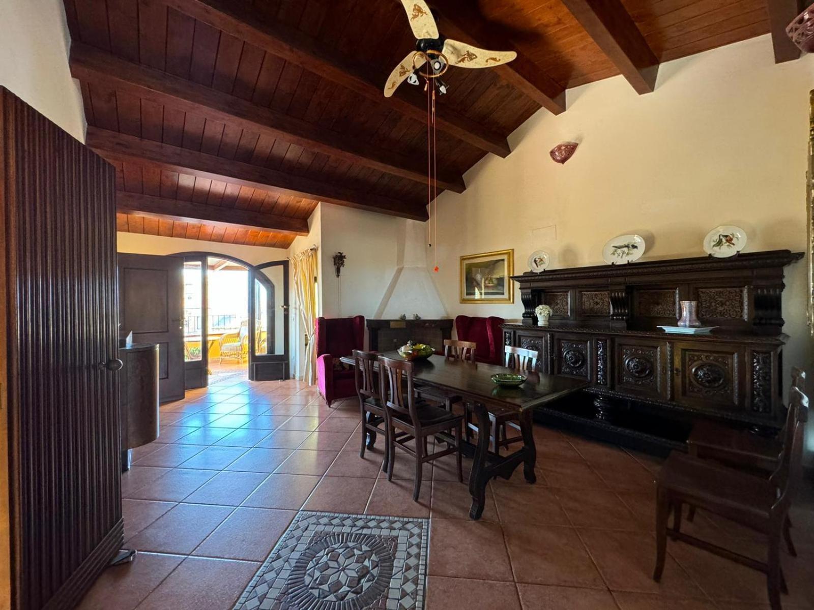 Borgo Spiaggia Isola Rossa Bagian luar foto